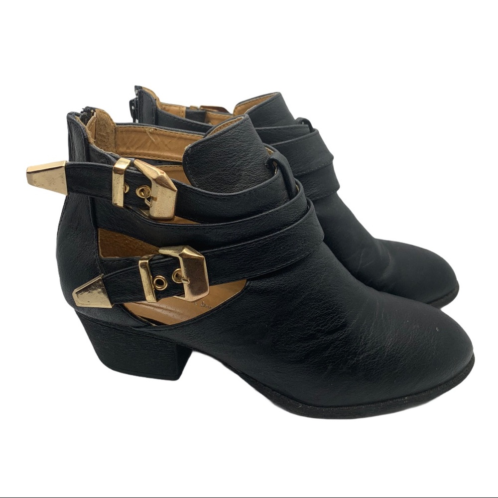 🎉 Black Ankle booties, size 7